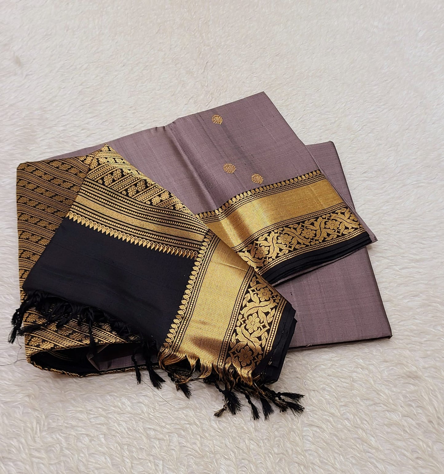 Yashasvi | Pure Silk Kanjeevaram Saree