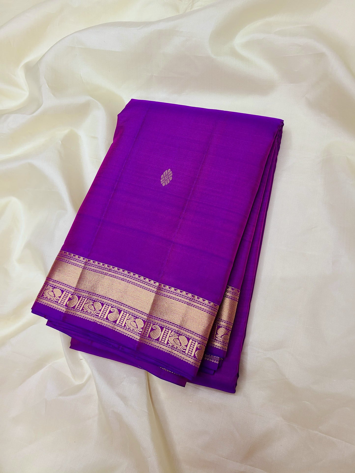 Kinash | kanjeevaram saree