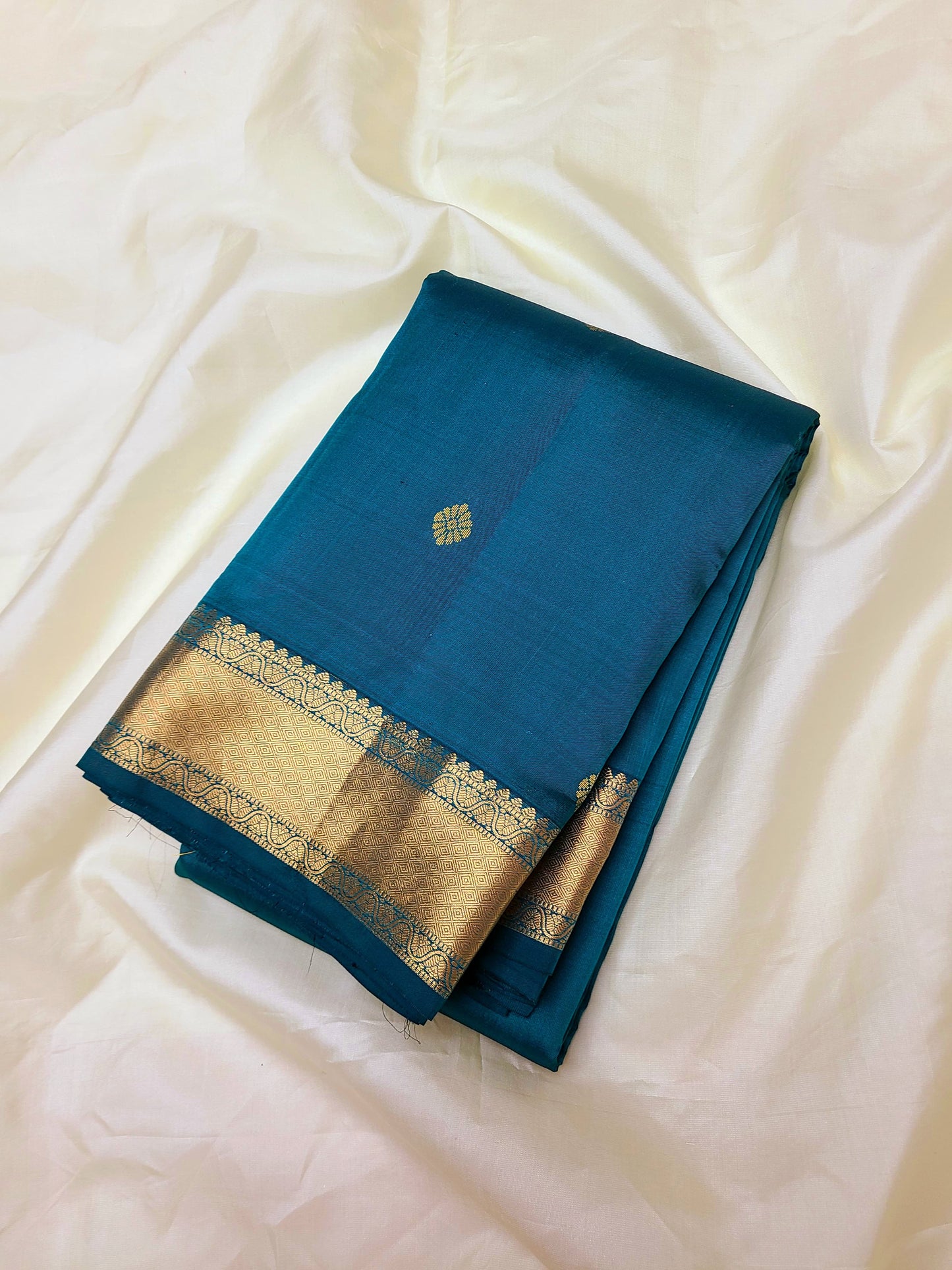 Kintuk | kanjeevaram saree