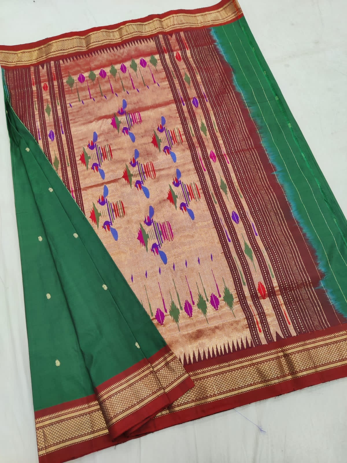 Navya | Pure silk handloom Paithani Saree