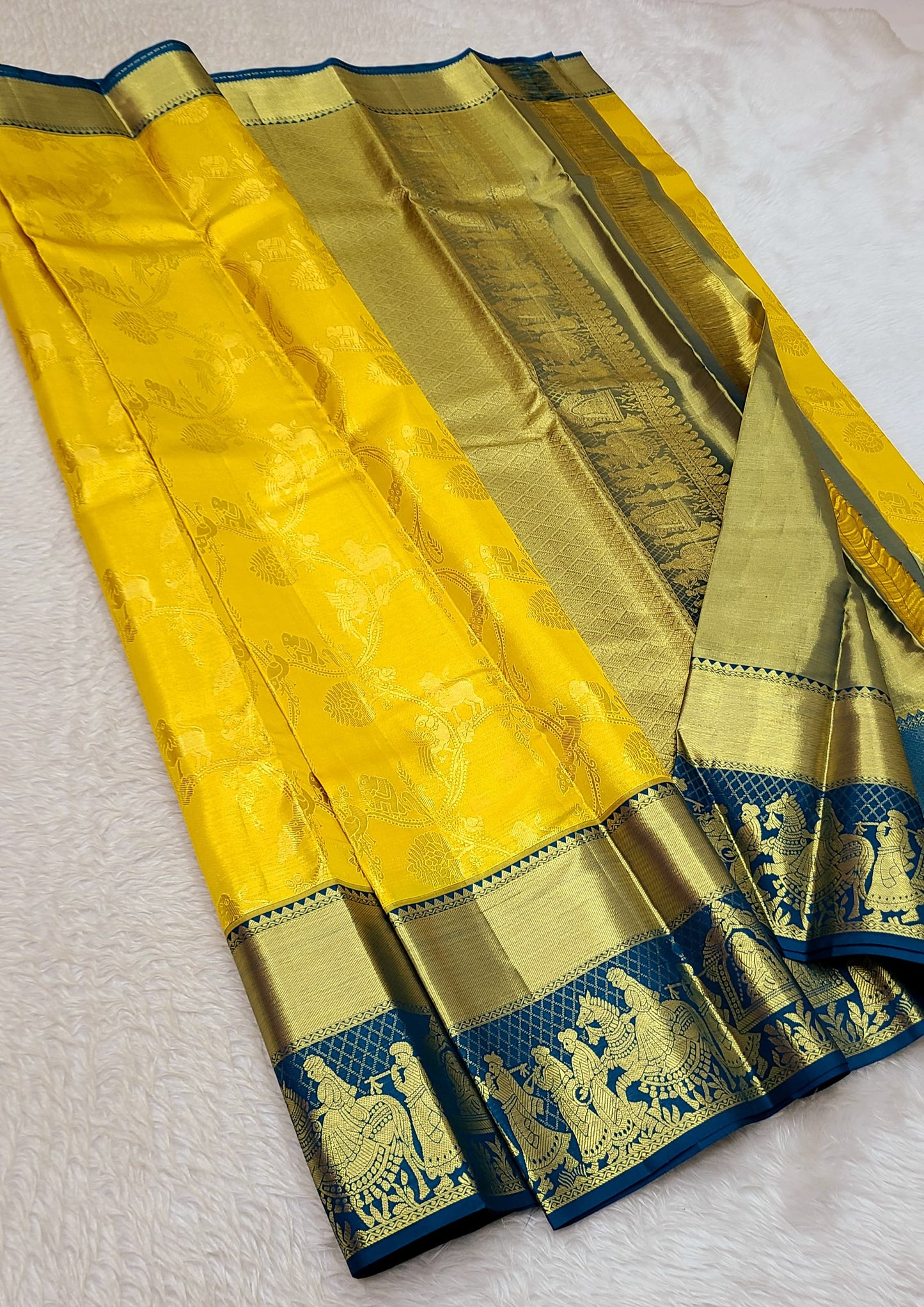 Manshika | 2G pure silk kanchipuram saree