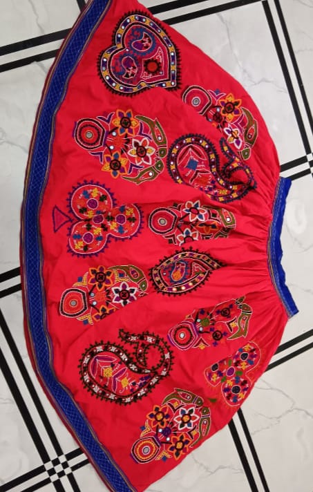 Jigar | Skirt with kutch embroidery