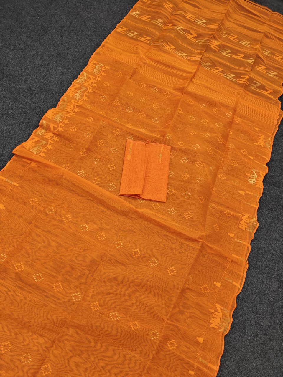 Jamila | half silk Jamdani