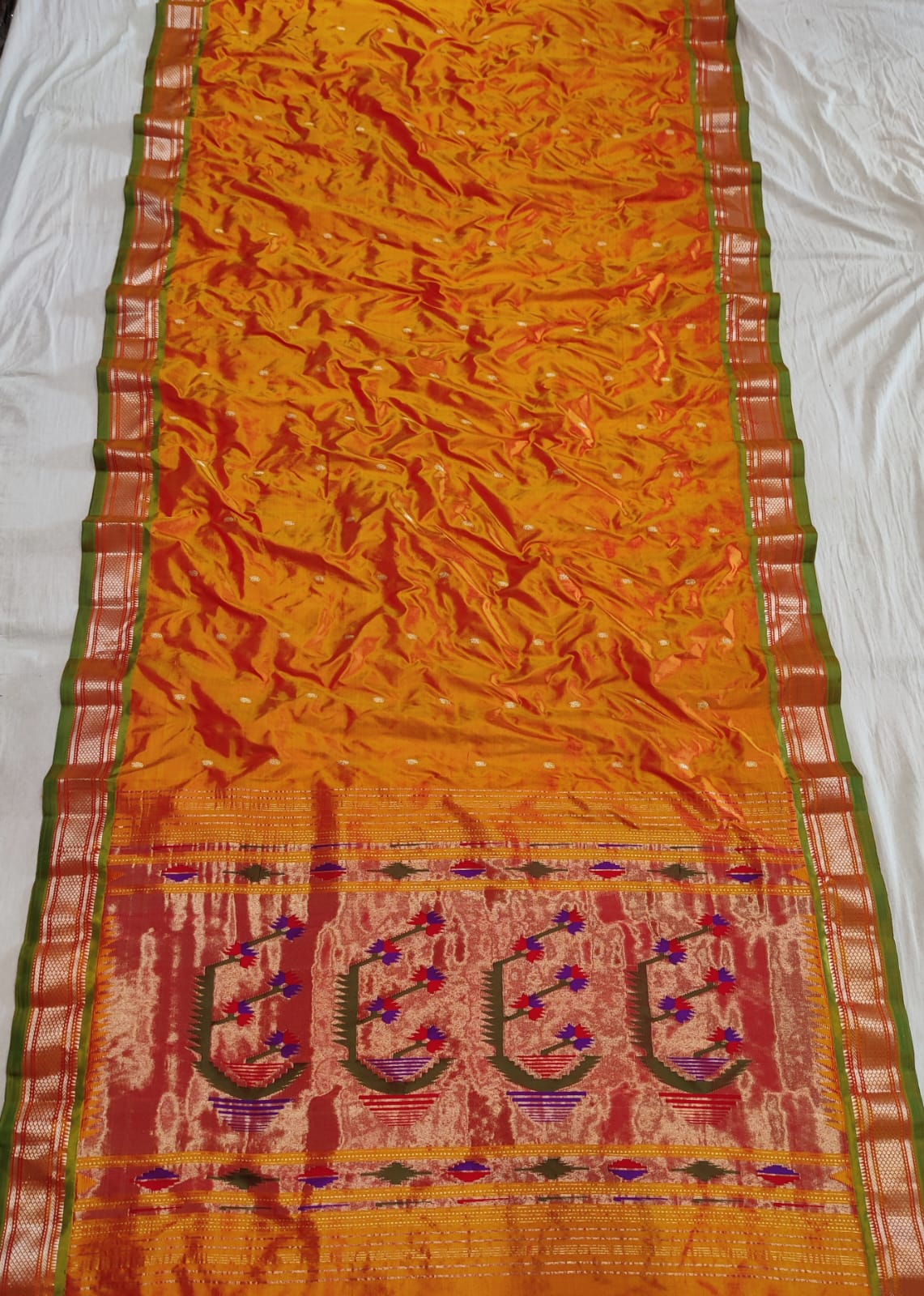 Nitara | Pure silk handloom paithani