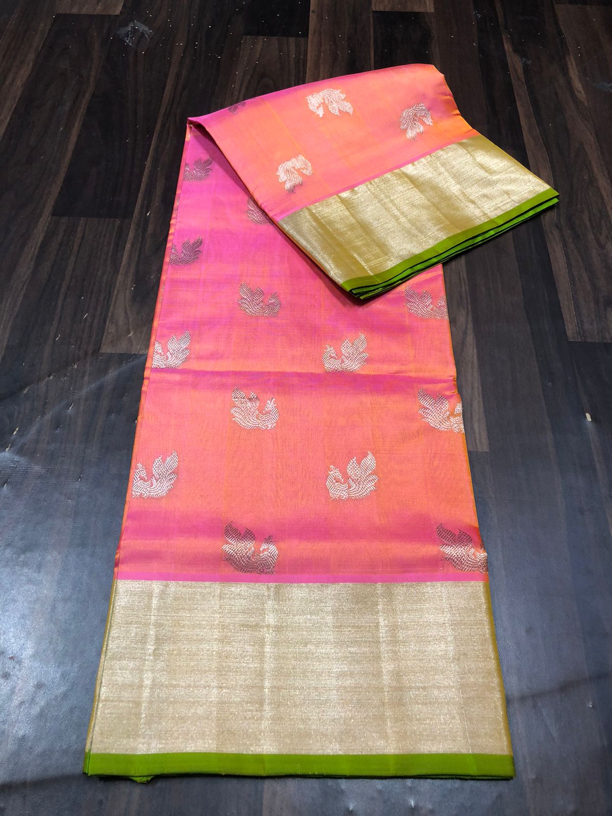 Hana | Venkatagiri Pattu saree