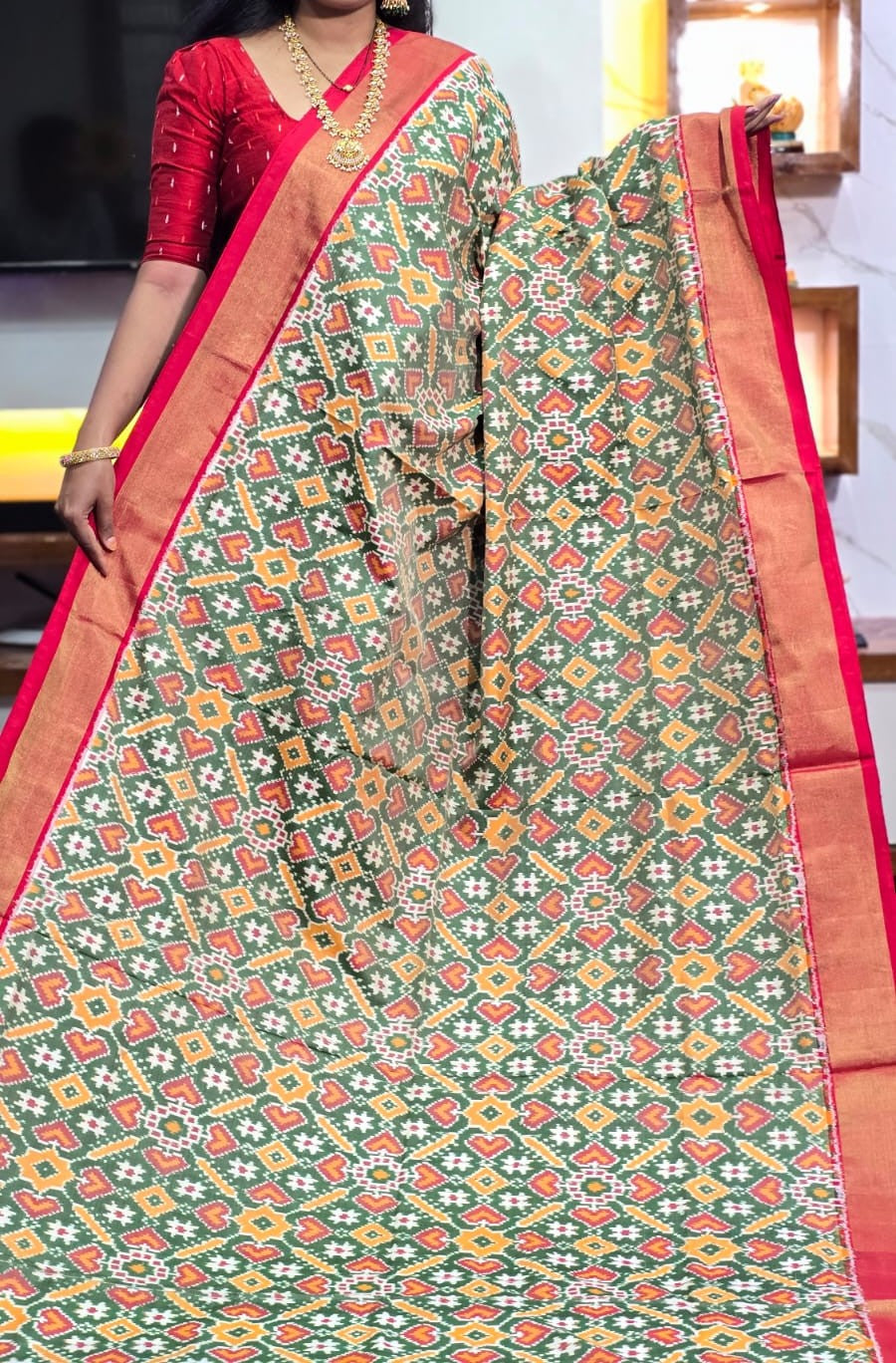 Tapasvani | Pochampally Ikat silk saree