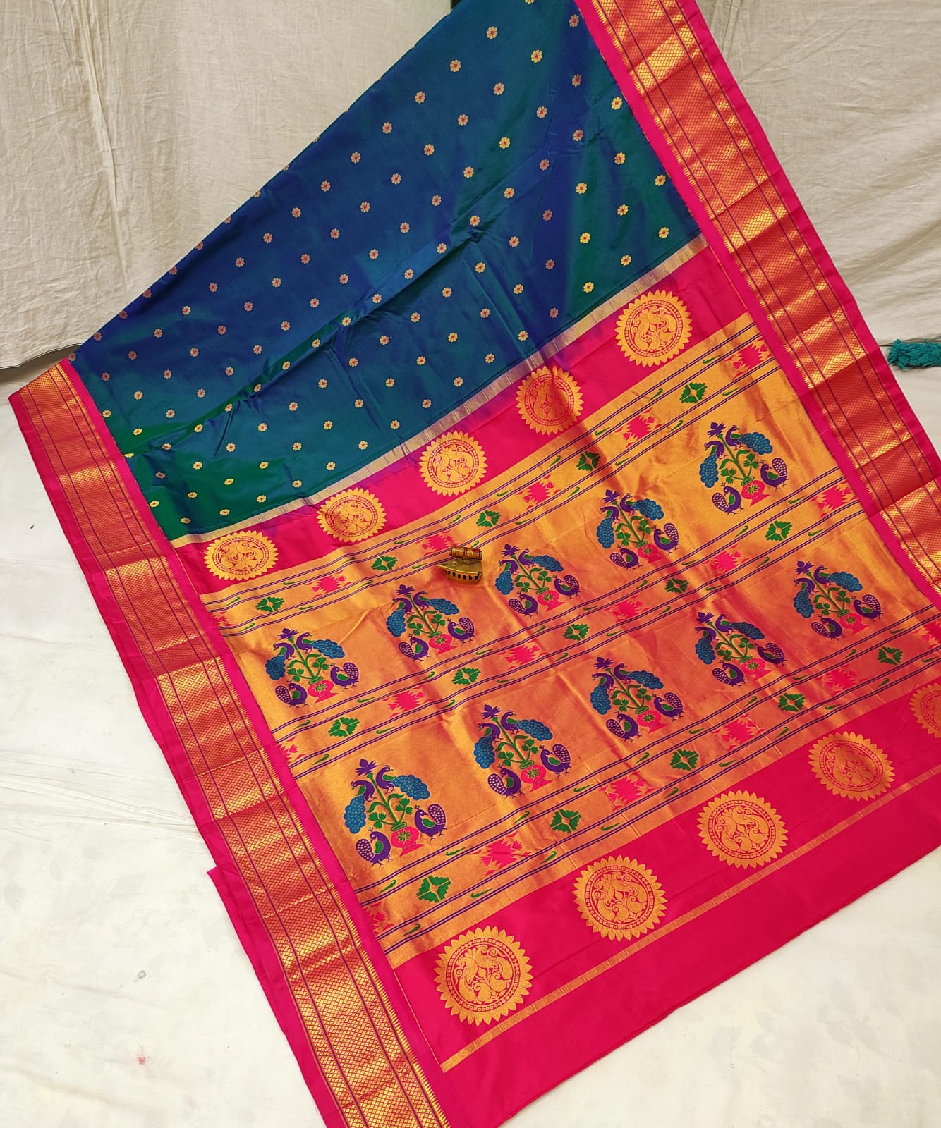 Ameesha | Powerloom Kadiyal Paithani Silk Saree