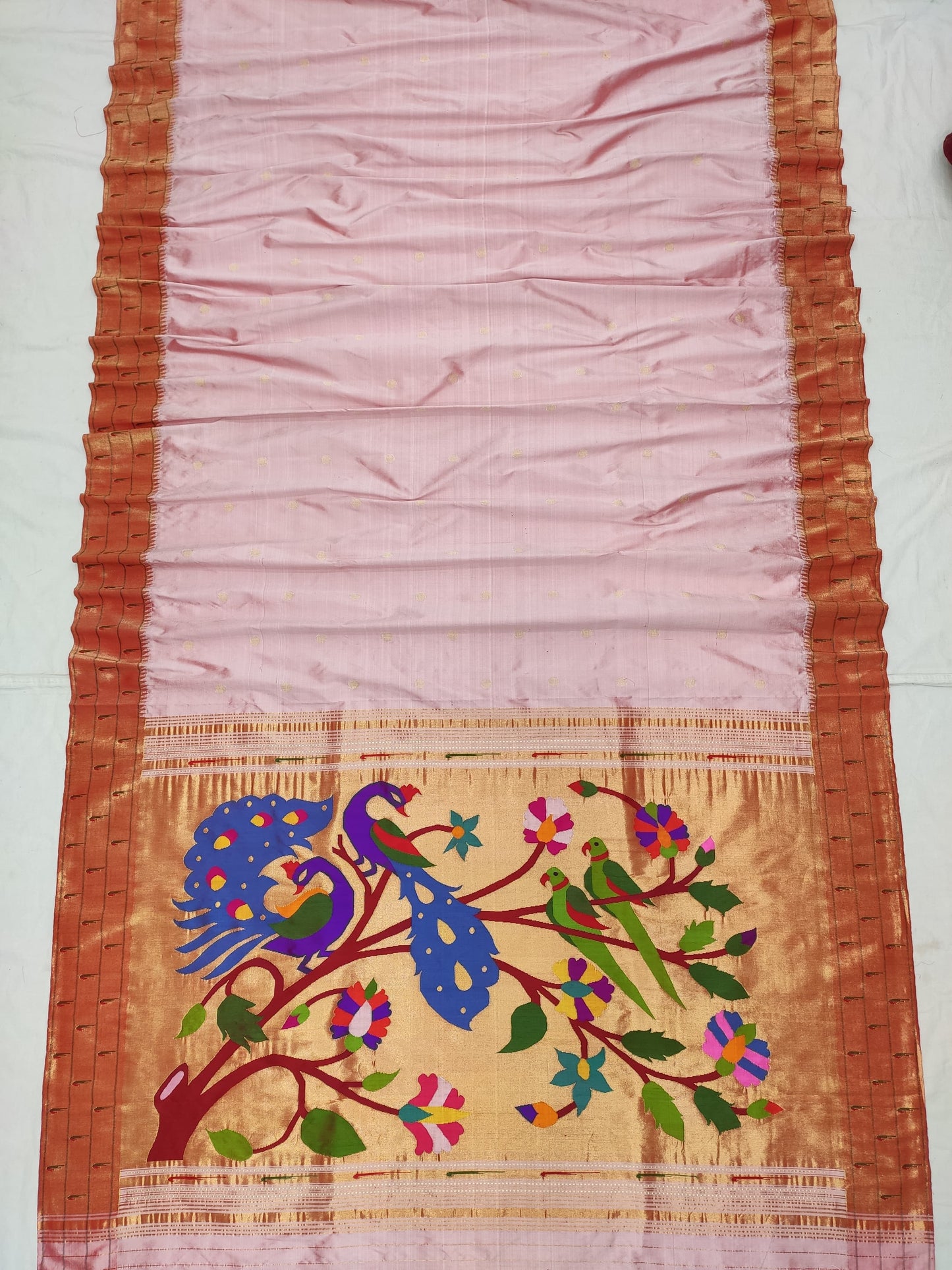 Dia | TRIPLE MUNIYA BROCADE PAITHANI