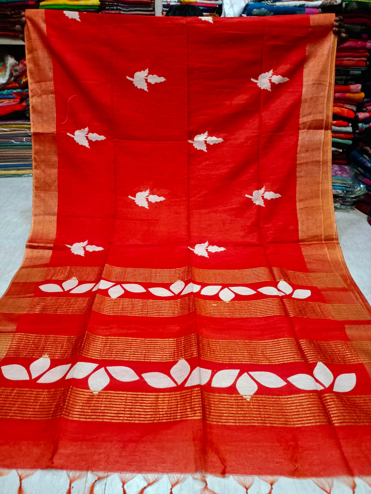 Niharika | JAYSHREE SILK SAREE WITH BEAUTIFUL SCREEN PRINT