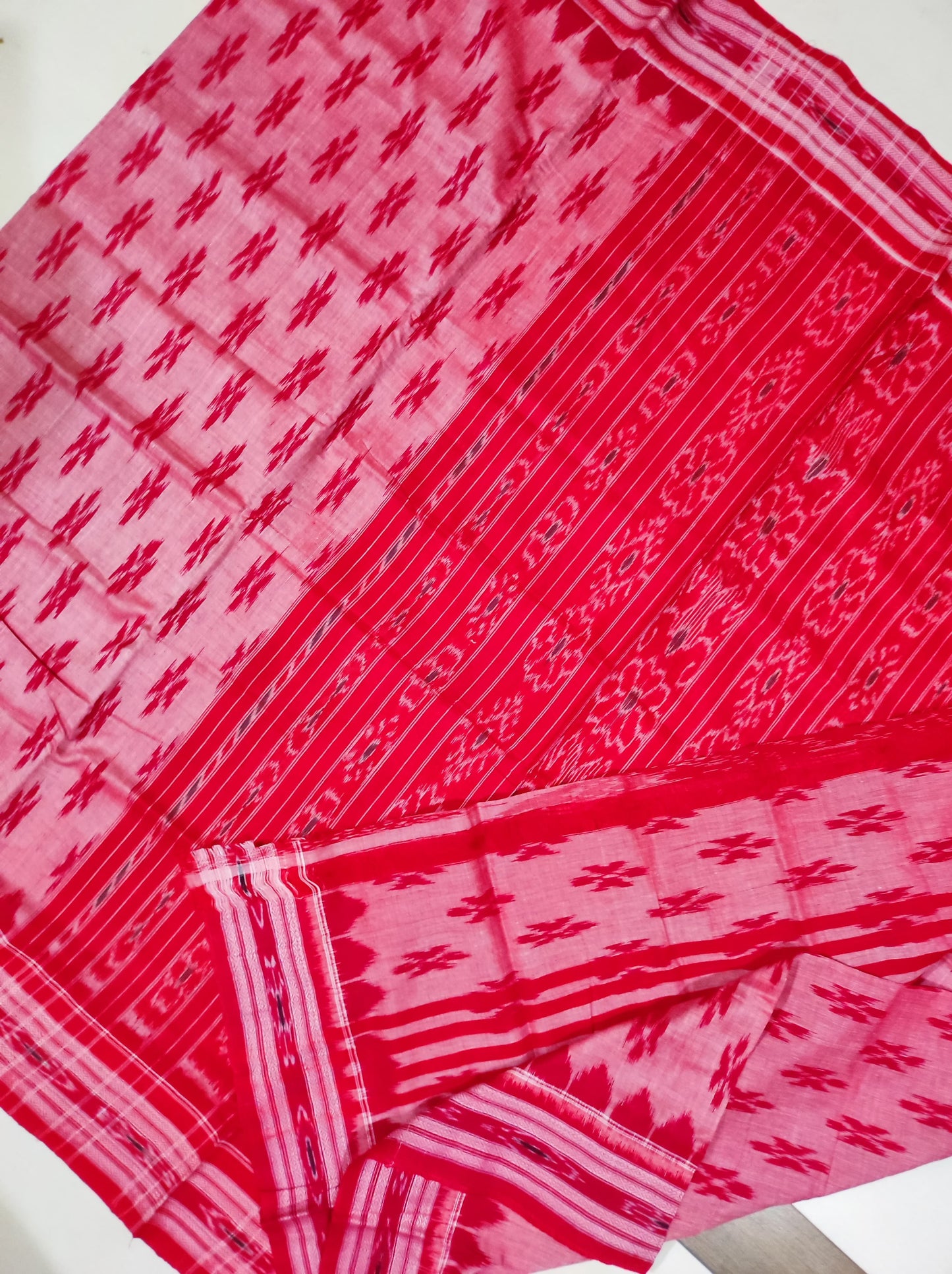 Lajita | Body bandha  design handloom cotton saree