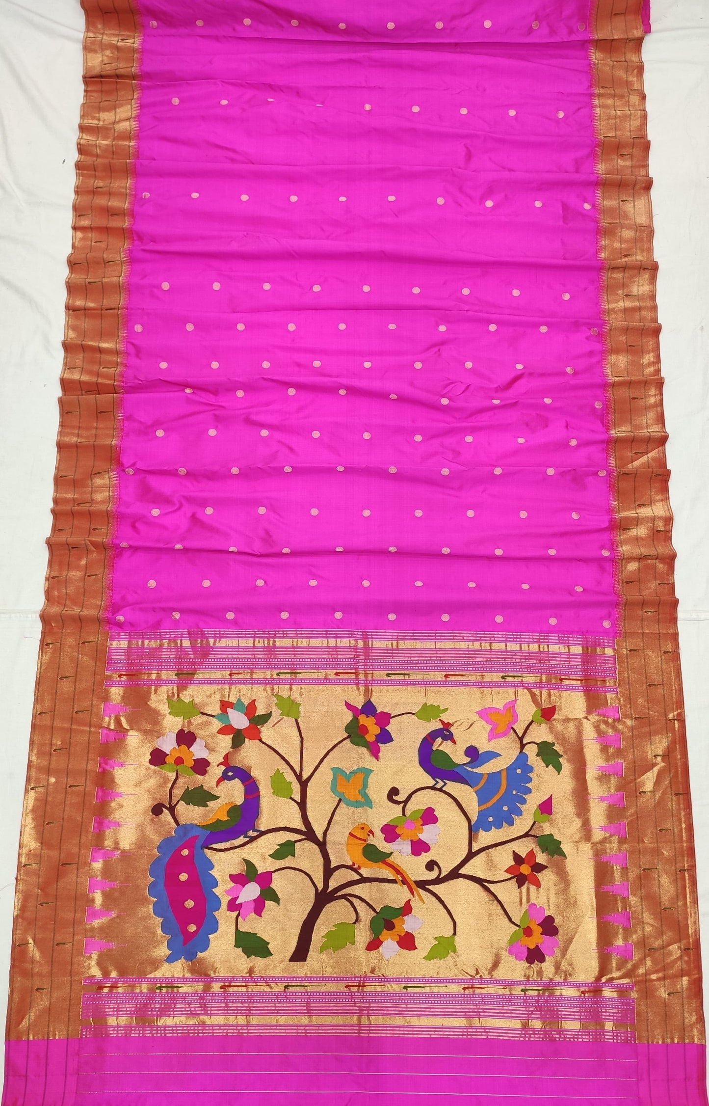 Hina | TRIPLE MUNIYA BROCADE PAITHANI