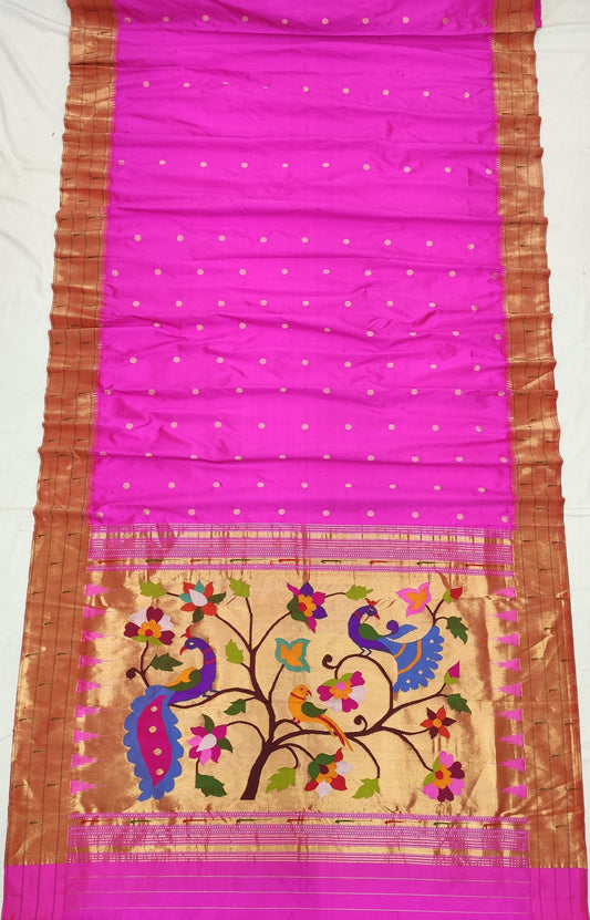 Hina | TRIPLE MUNIYA BROCADE PAITHANI