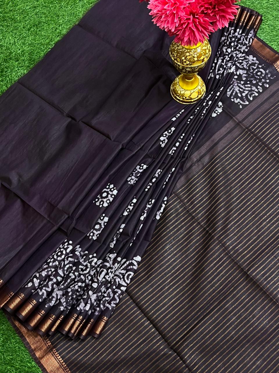 Omisha | KOTA STAPLE BANARSI BORDER SILK SAREE WITH BATIK PRINT