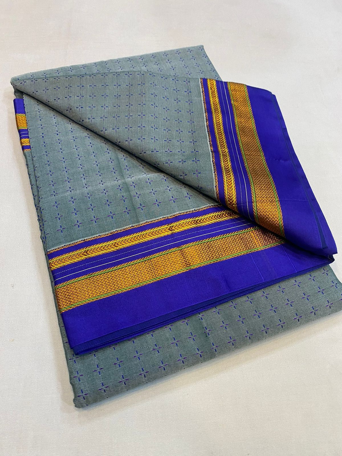 Tanvi | Chukki Star Ilkal and Art silk With Cotton Saree