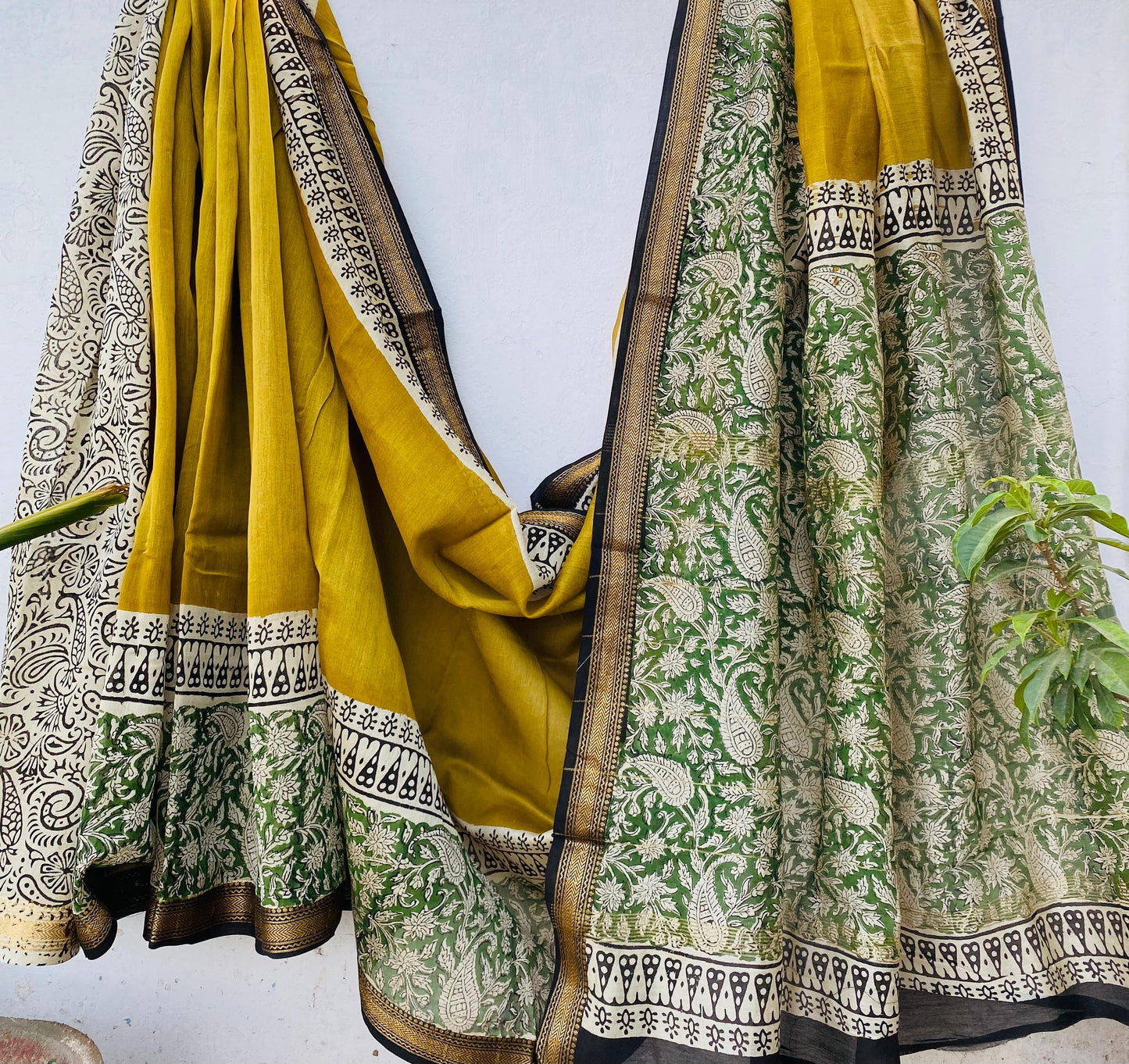 Aruna | Block printed Maheshwari Silk Saree