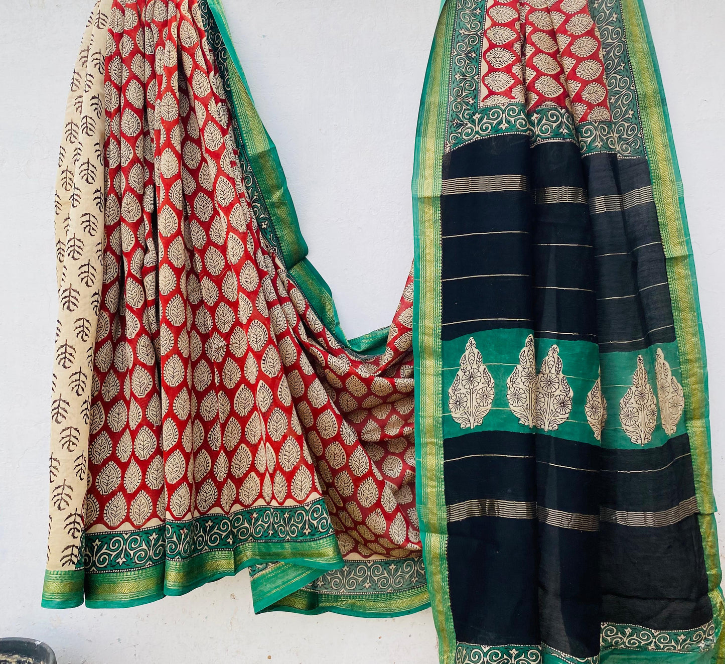 Ayesha | Block printed Maheshwari Silk Saree