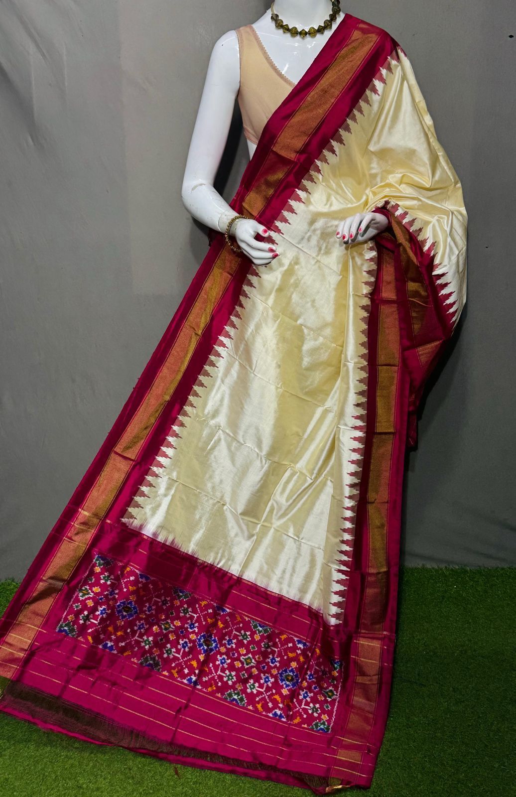 Kisha| IKAT SILK DUPPATA