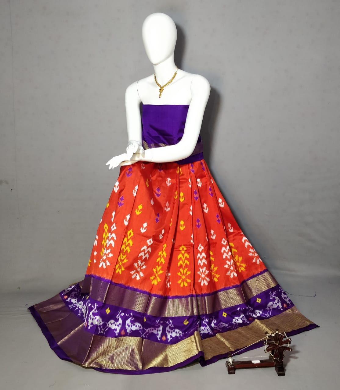 Ikkat lehenga with butti motifs