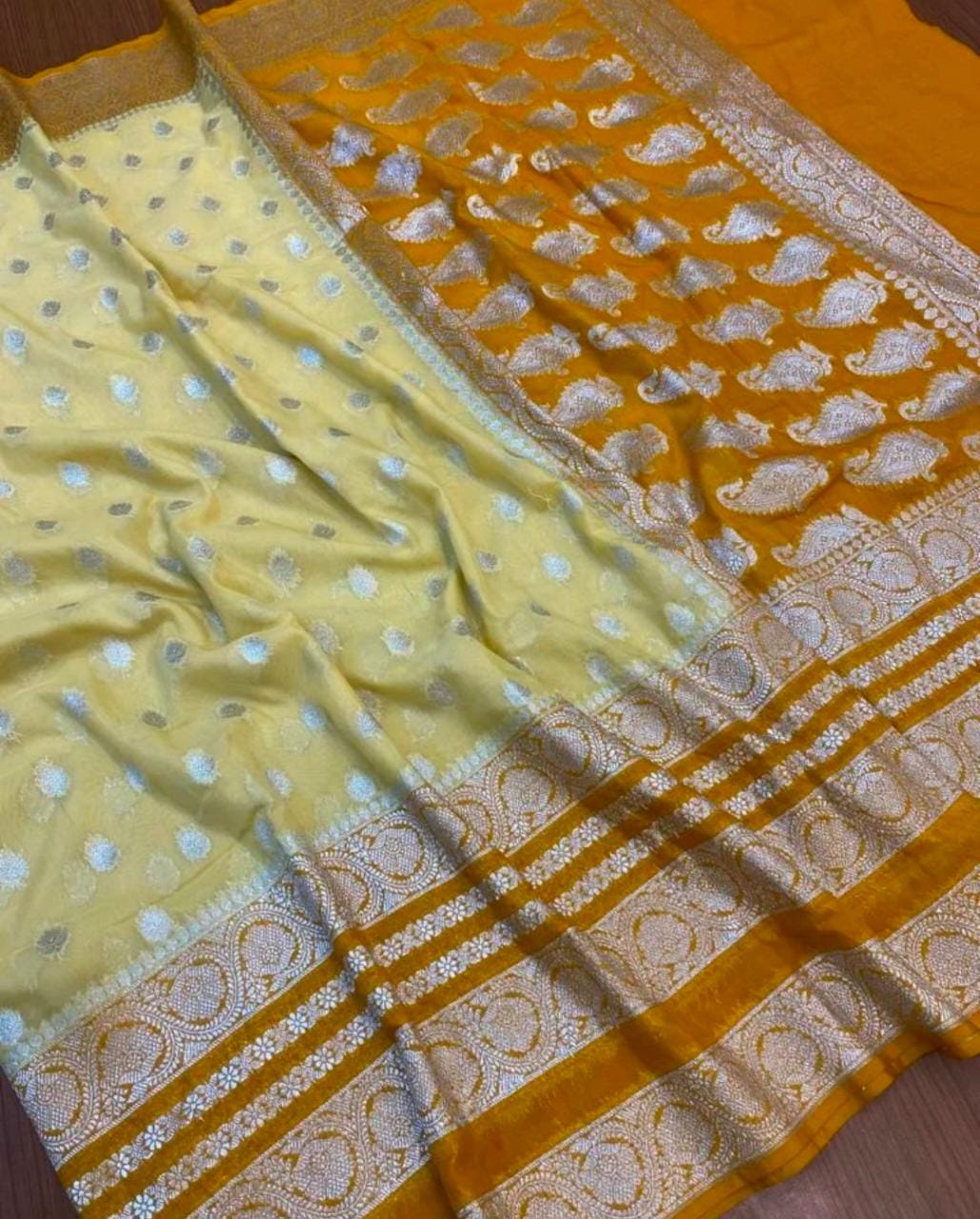 Doe | Banarasi silver on georgette