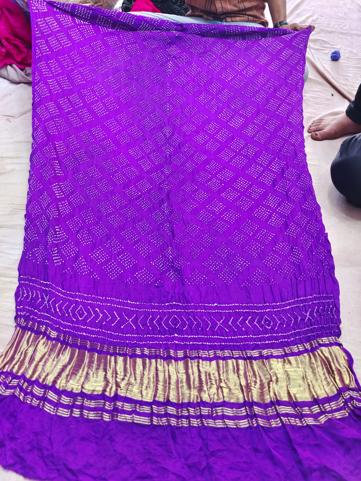 Gajji silk rai bandhej in tissue silk