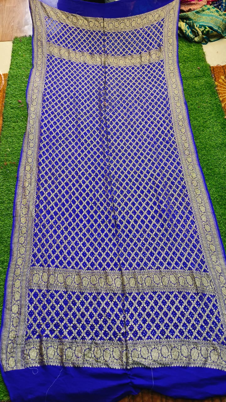 Neem zari dupatta