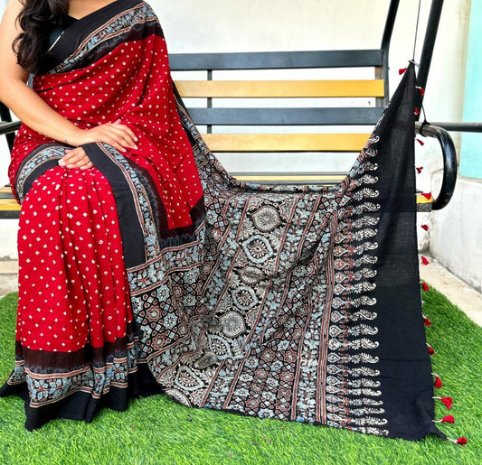 Stars in the sunshine | Cotton sarees with ajrak print border and bandhej body