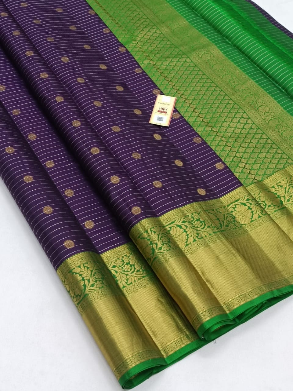 Butta | pure silk kanjeevaram