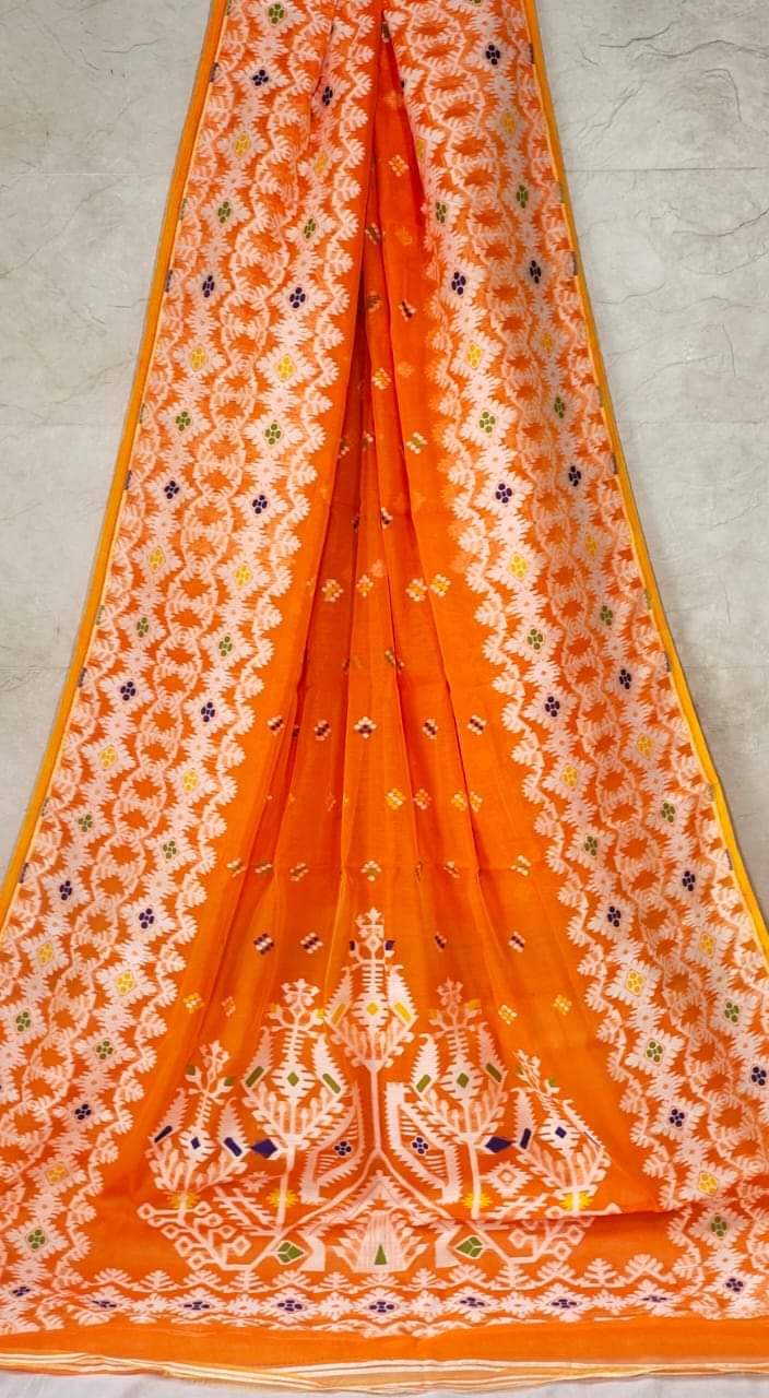 Wreath | Dhakai Jamdani Saree