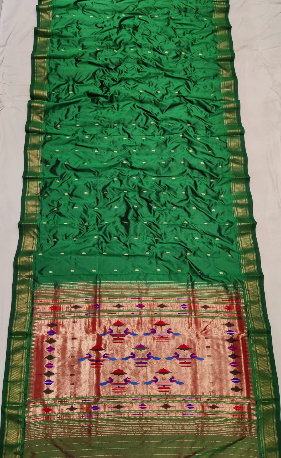 Nauvari paithani saree