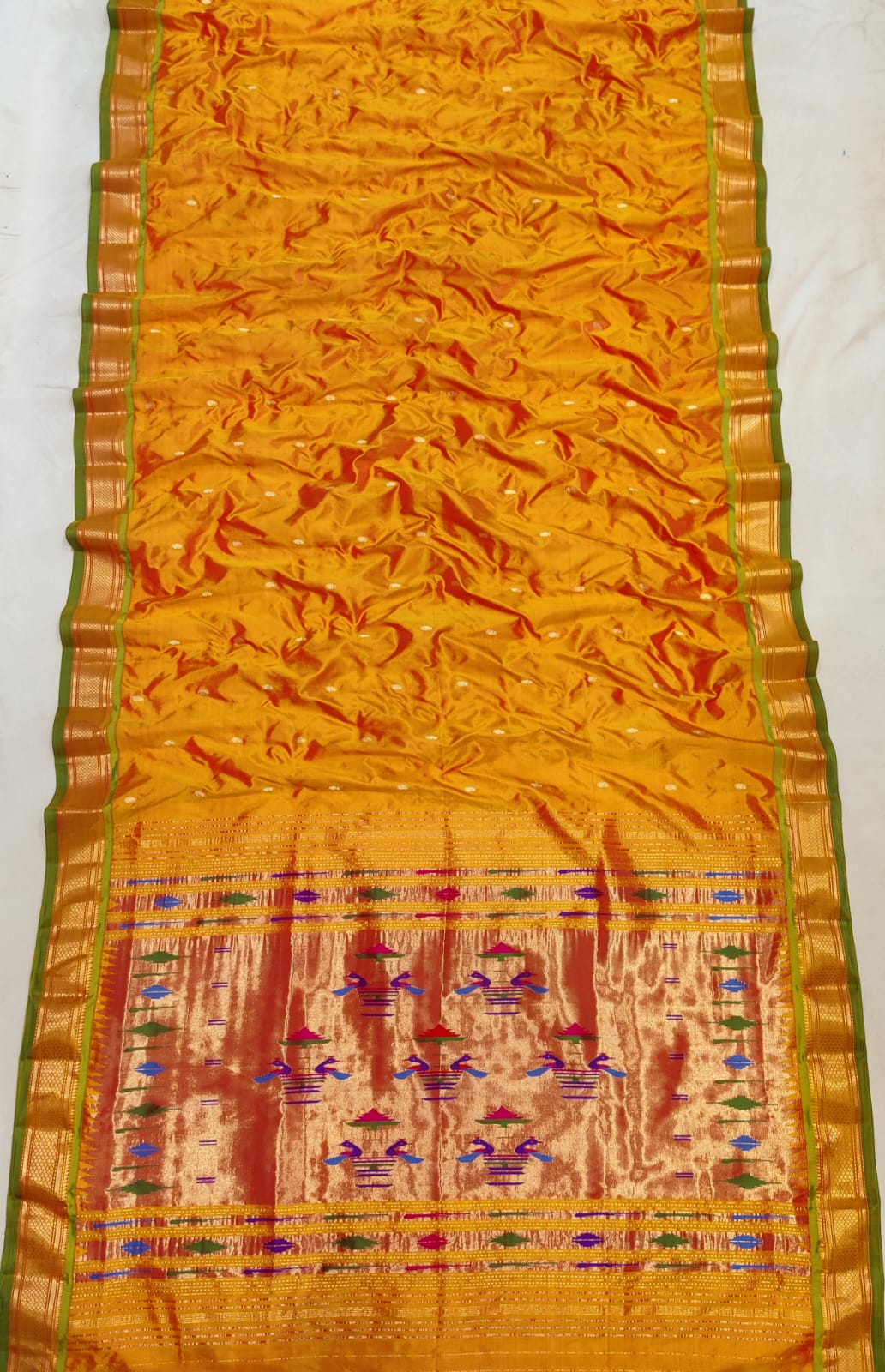 Nauvari paithani saree