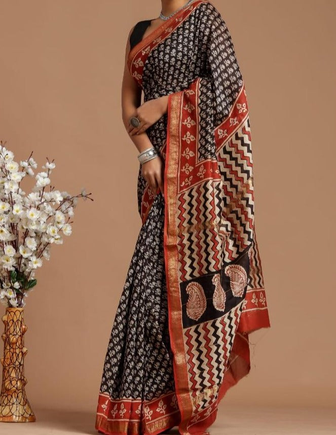 Aahana | Cotton silk with a golden thread zari border with block print