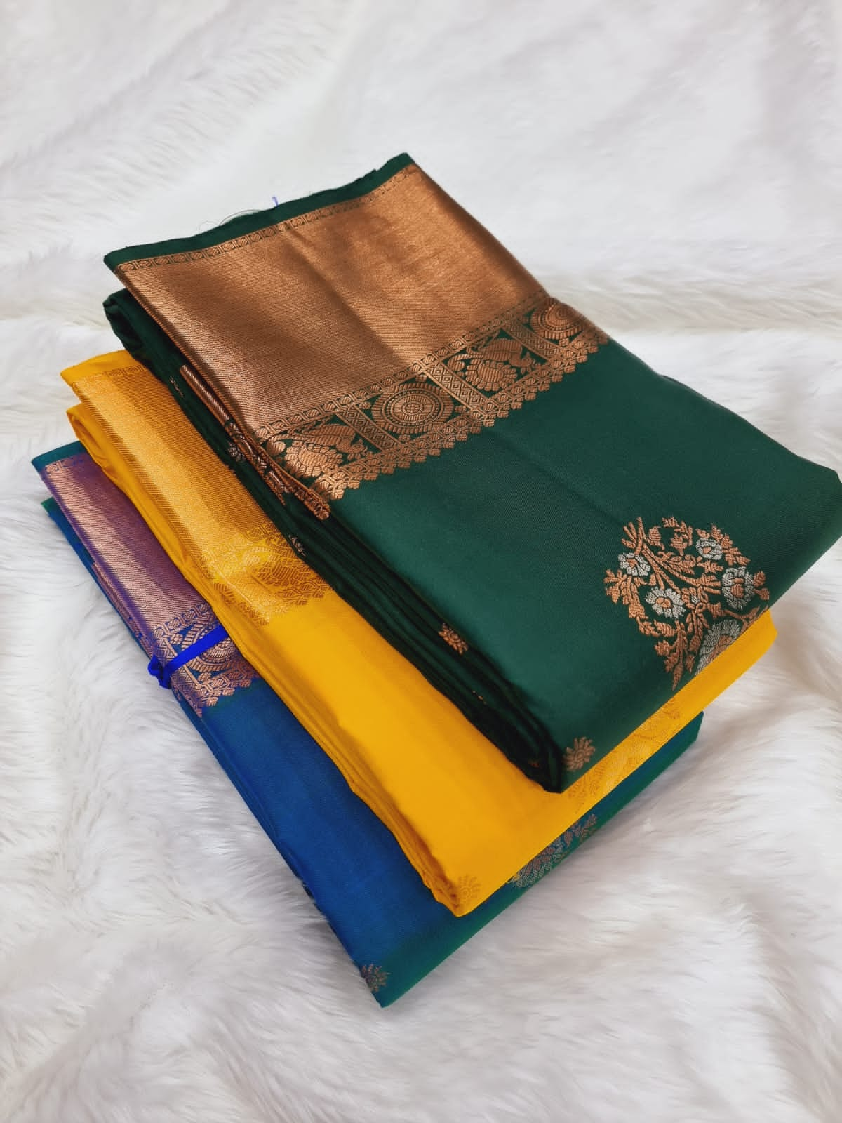 Daisies | pure silk kanjeevaram