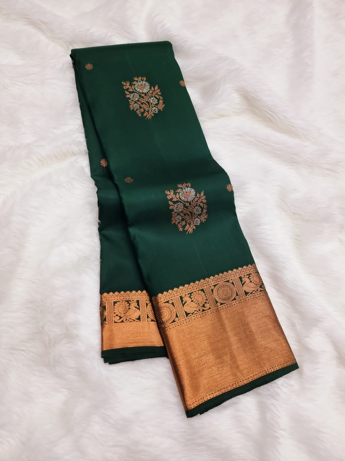 Daisies | pure silk kanjeevaram