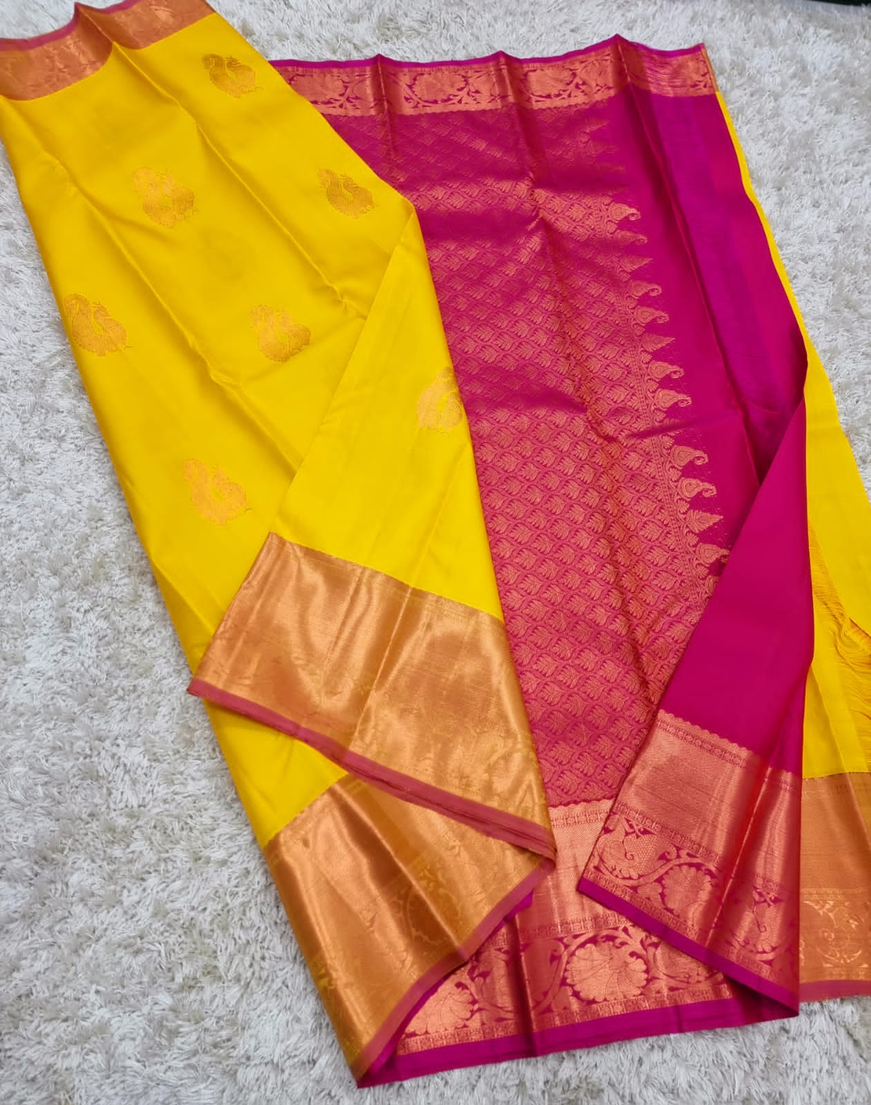 Tupil | pure silk kanjivarams