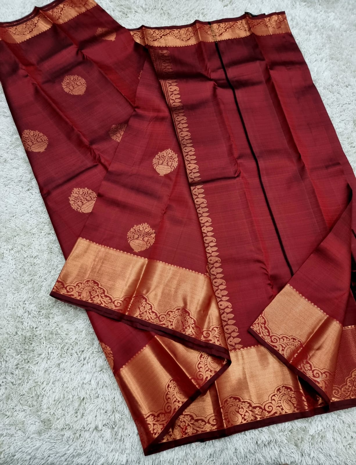 Tupil | pure silk kanjivarams