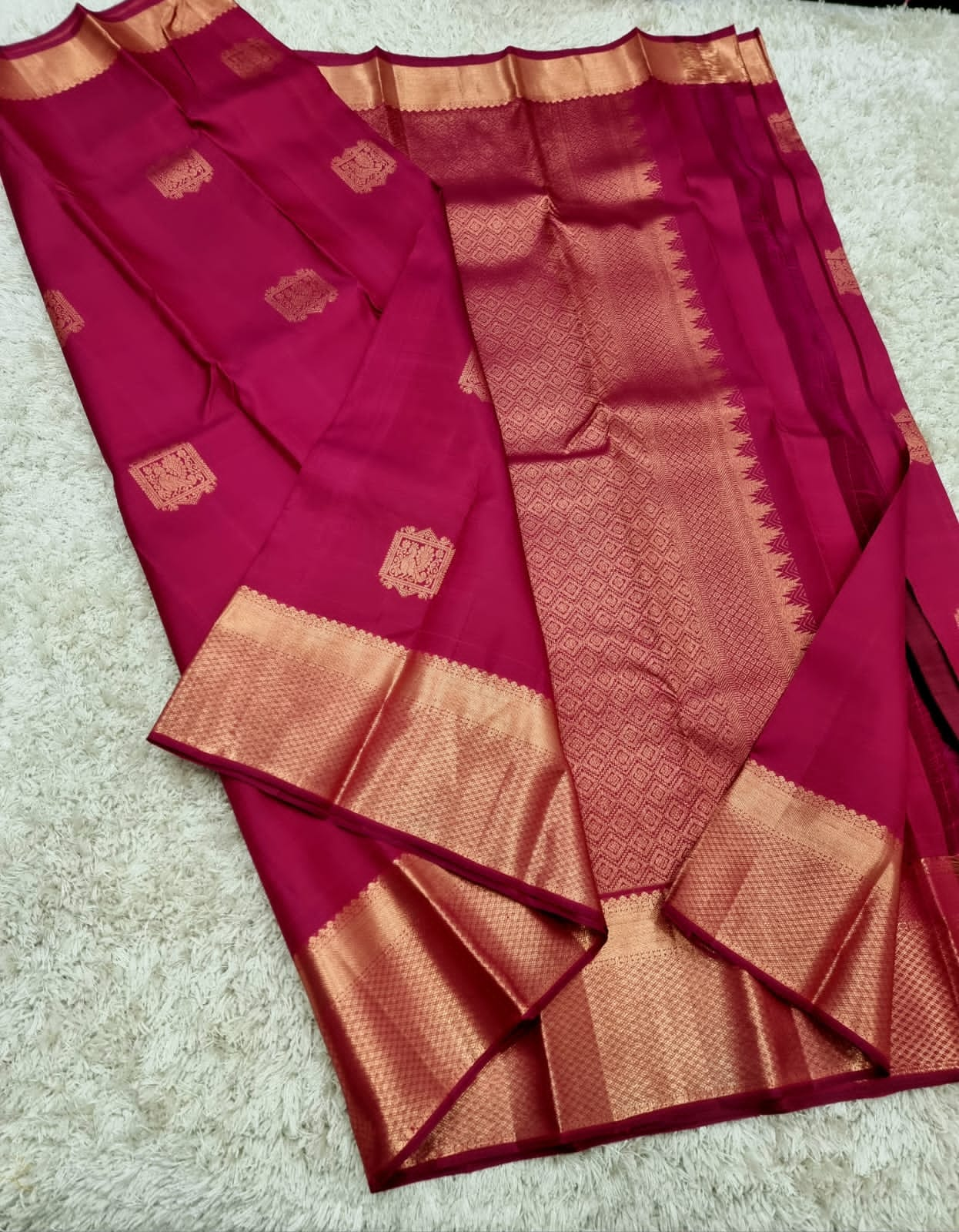 Tupil | pure silk kanjivarams