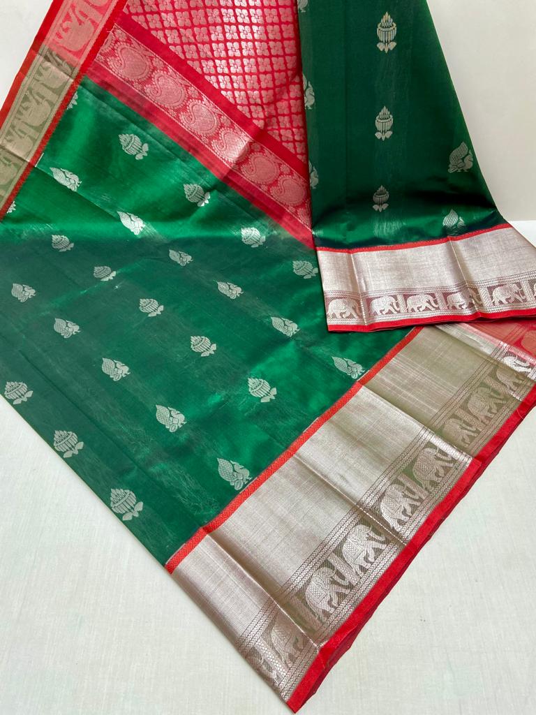 Larisa | MANGALAGIRI HANDLOOM PATTU SAREE