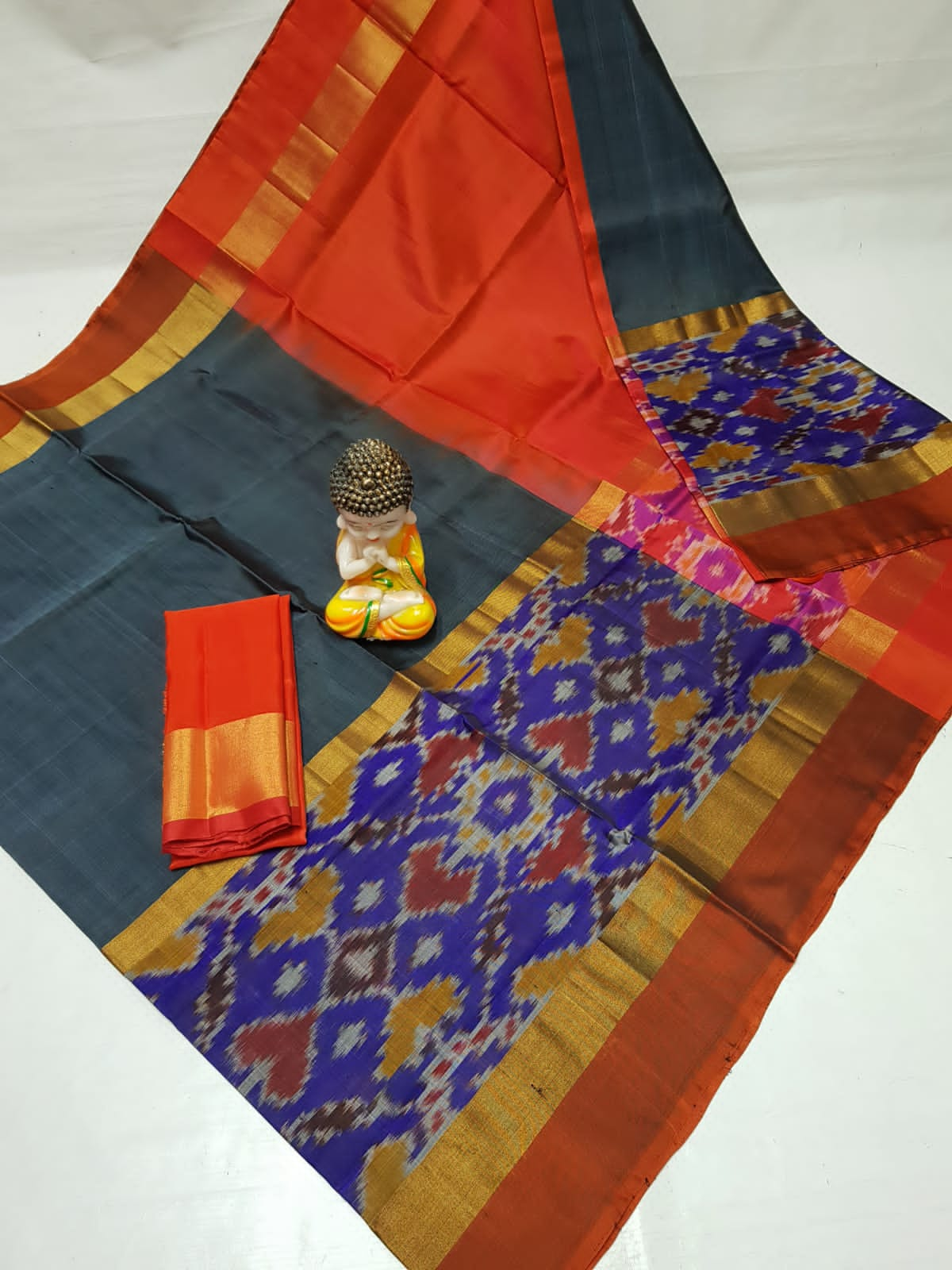 Uppada Silk Violet Saree