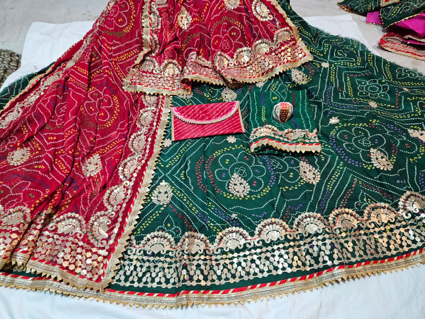 Pushti | Chunri Lehenga