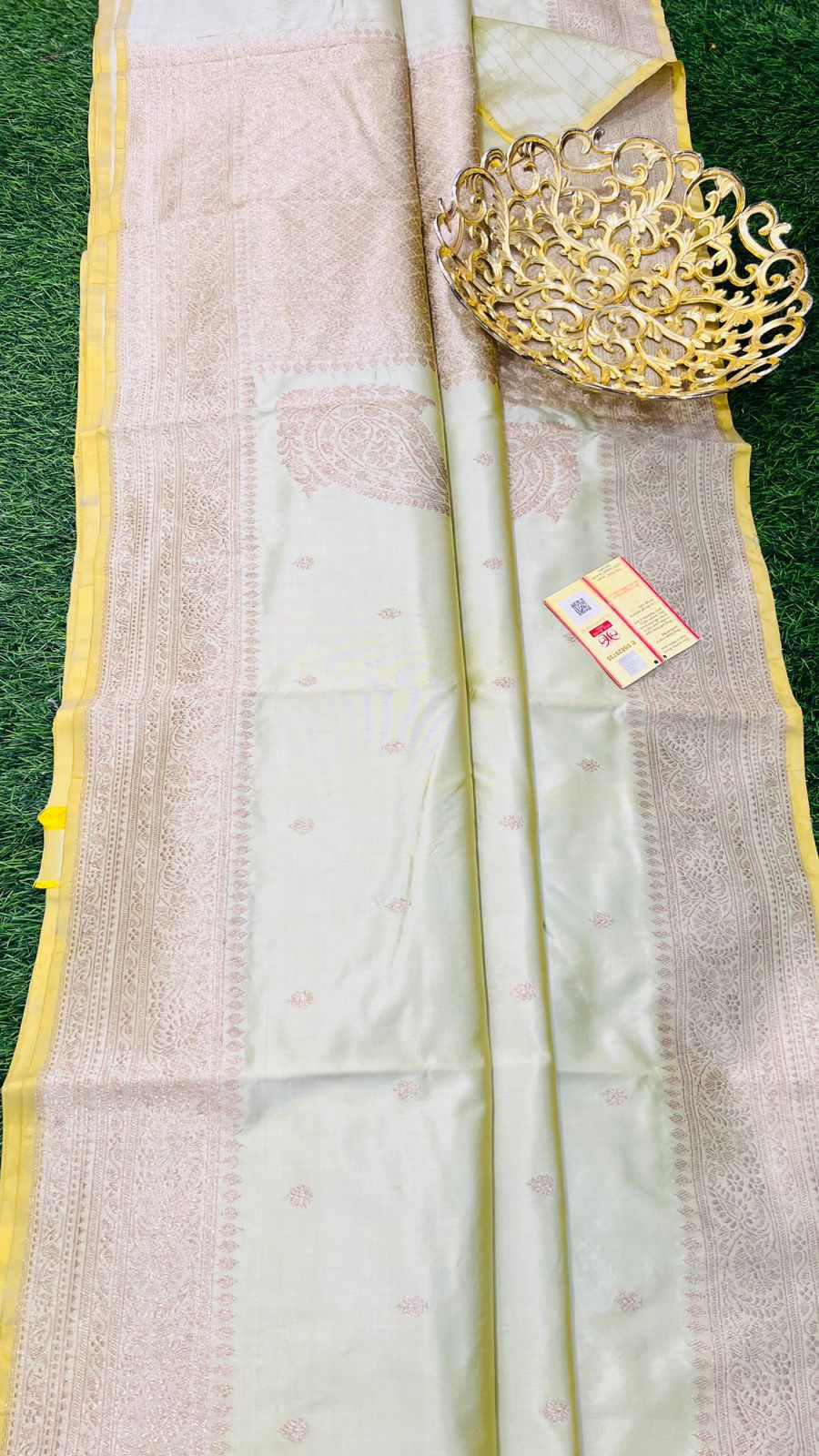 Aalia | HANDLOOM BANARSI PURE KATAN SILK SAREE