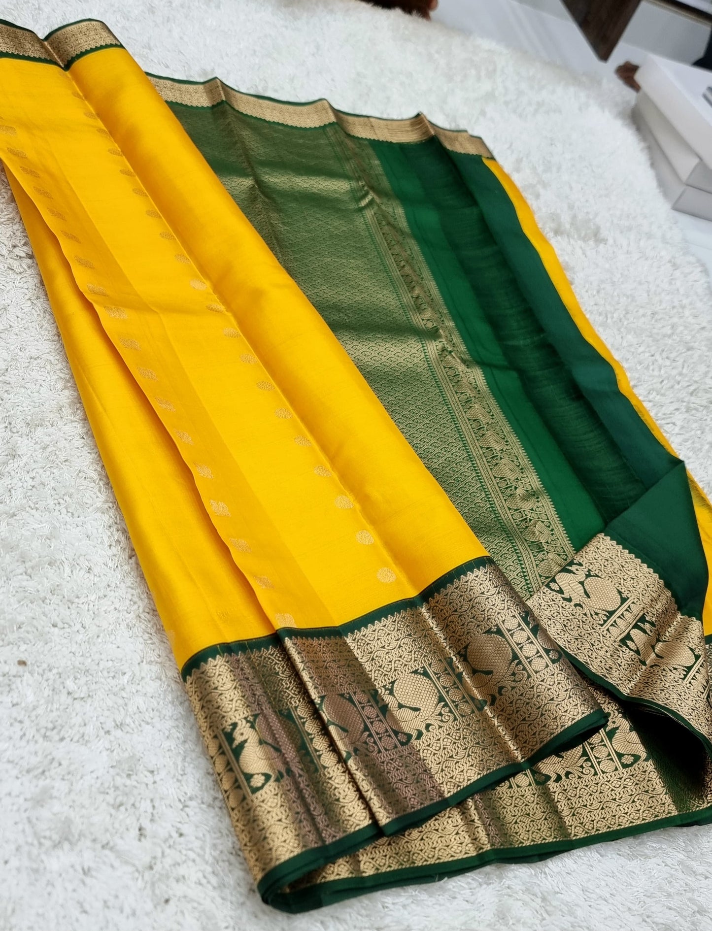 Charvi | Kanchipuram Pure Silk Yellow gold Color Saree