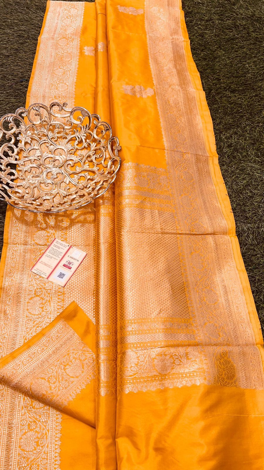 Pari | Exclusive Handloom Banarasi Katan Silk Saree