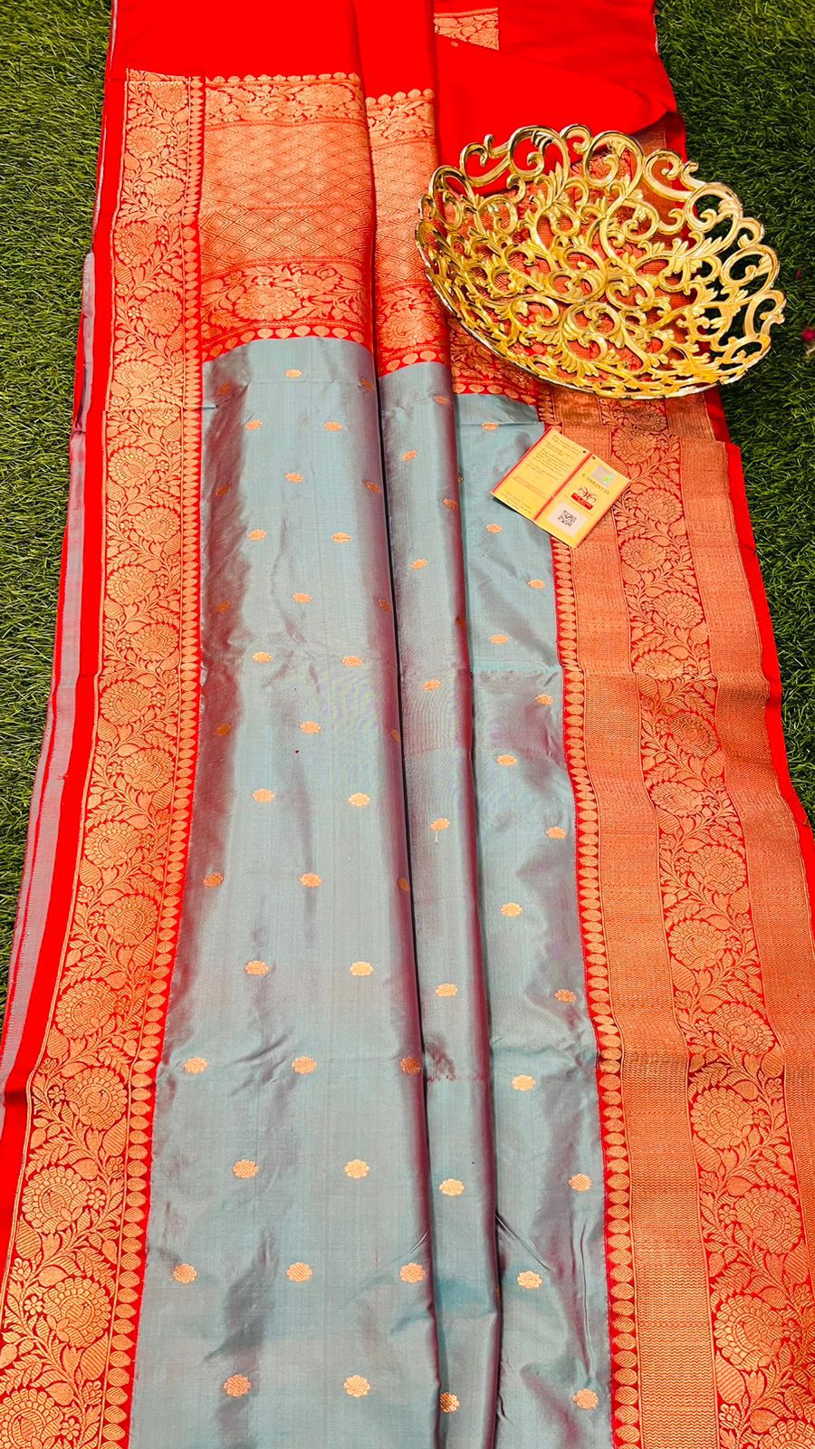 Vritika | Handloom Banarasi Pure Katan Silk