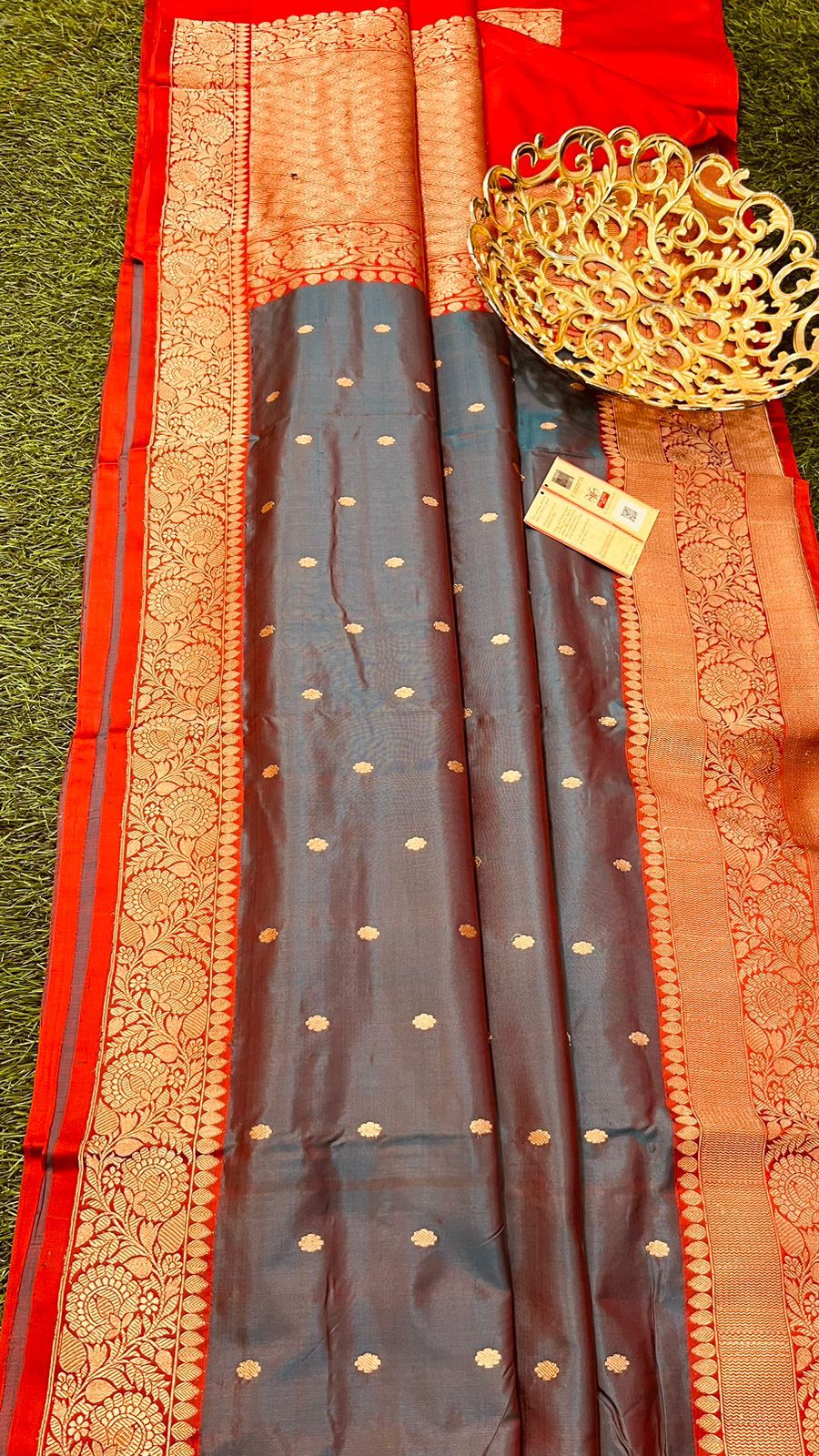 Writu | Handloom Banarasi Pure Katan Silk