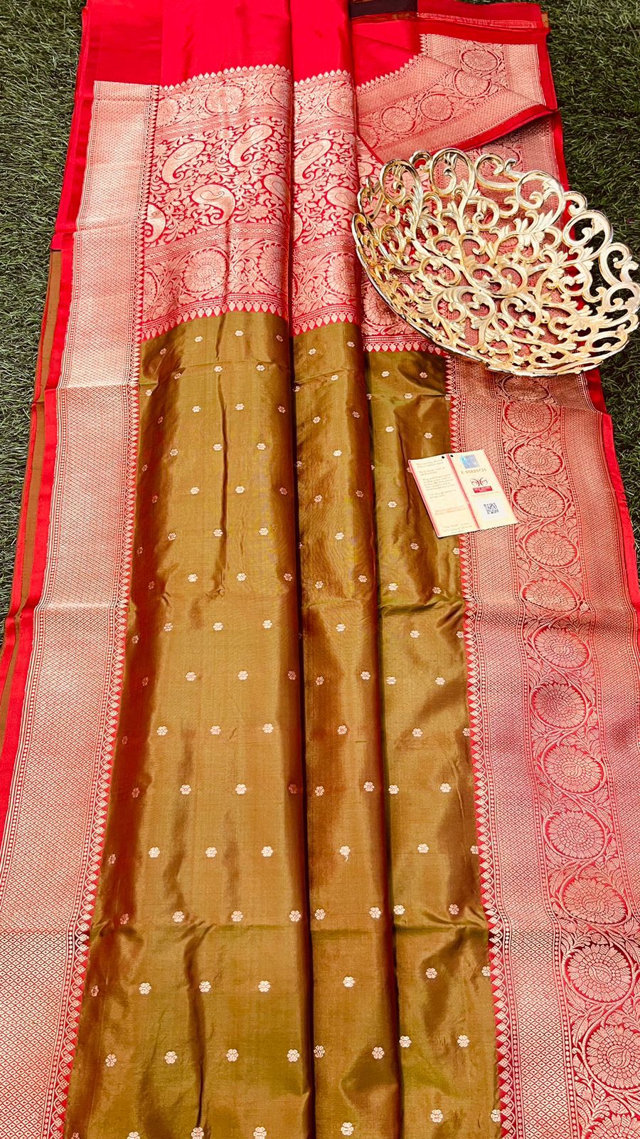 Yatra | Handloom Banarasi Pure Katan Silk