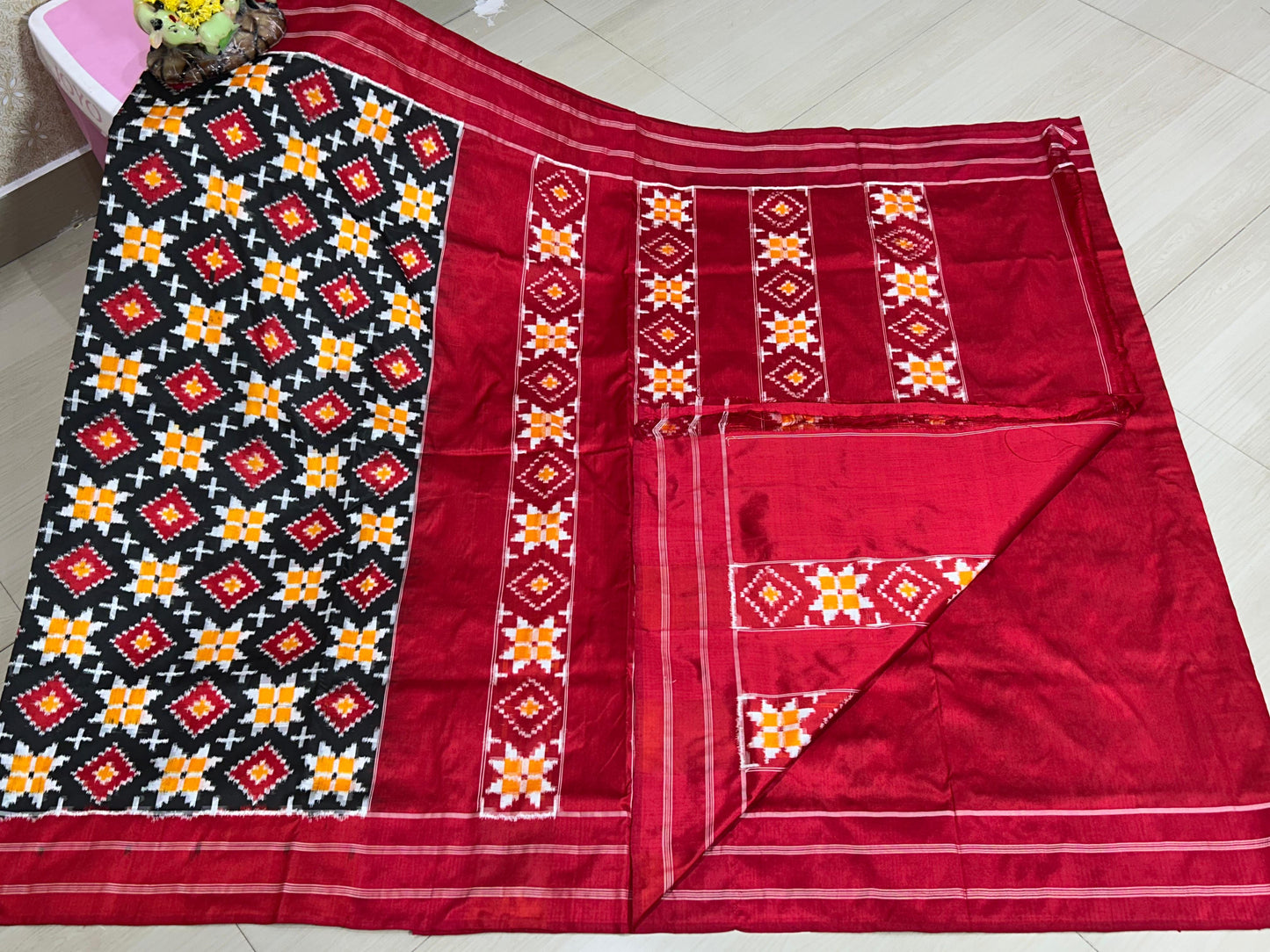 Trisha | Pure silk Telia Rumal Sarees