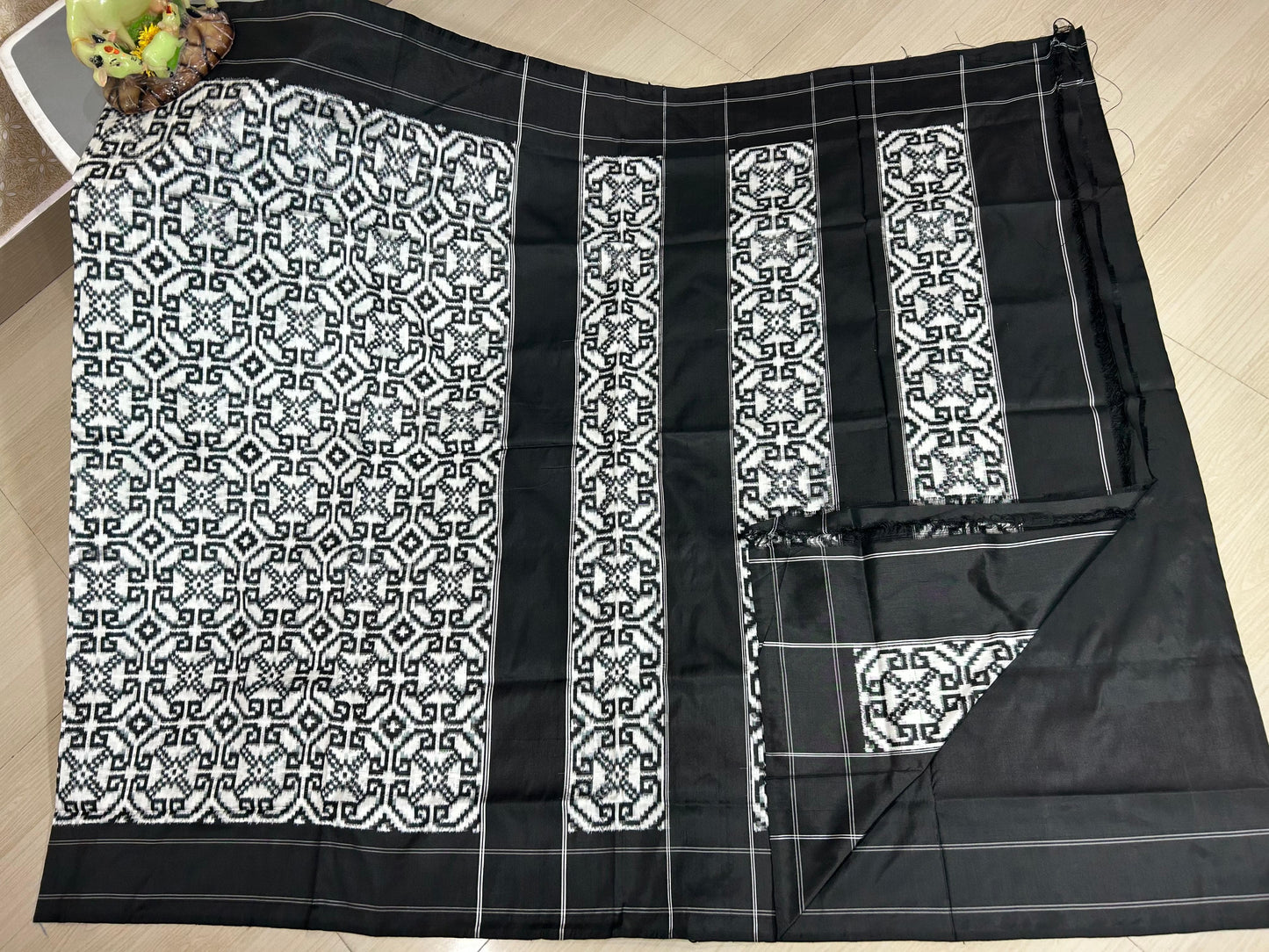 Trishek | Pure silk Telia Rumal Saree