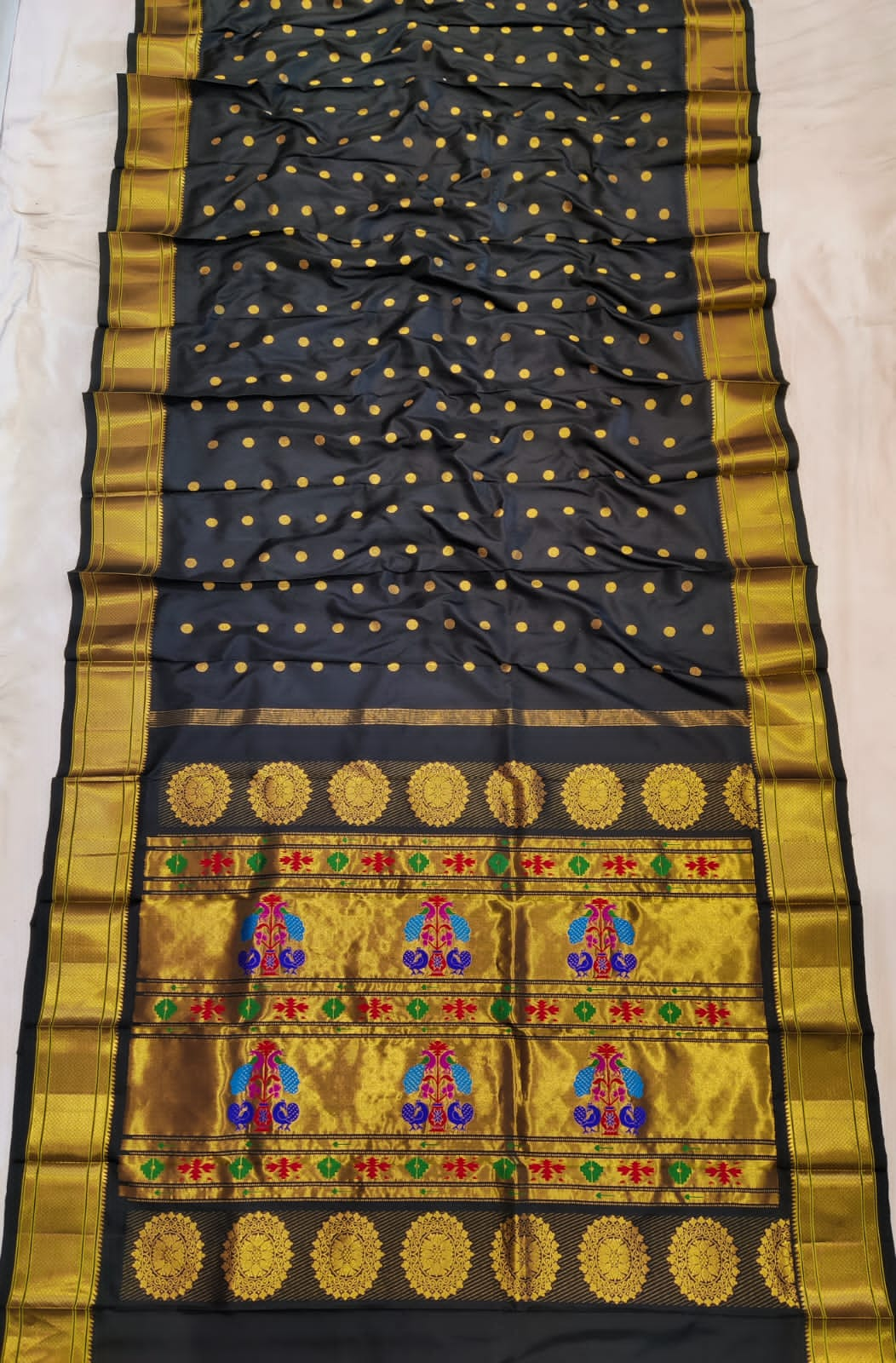 Nitara | Pure silk kalanjali paithani