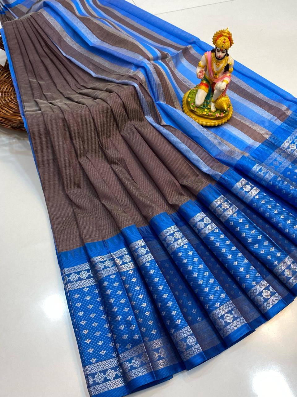 Krisha | MANGALAGIRI COTTON BY PATTU PLAIN BODY WITH BORDER BUTTA SAREES