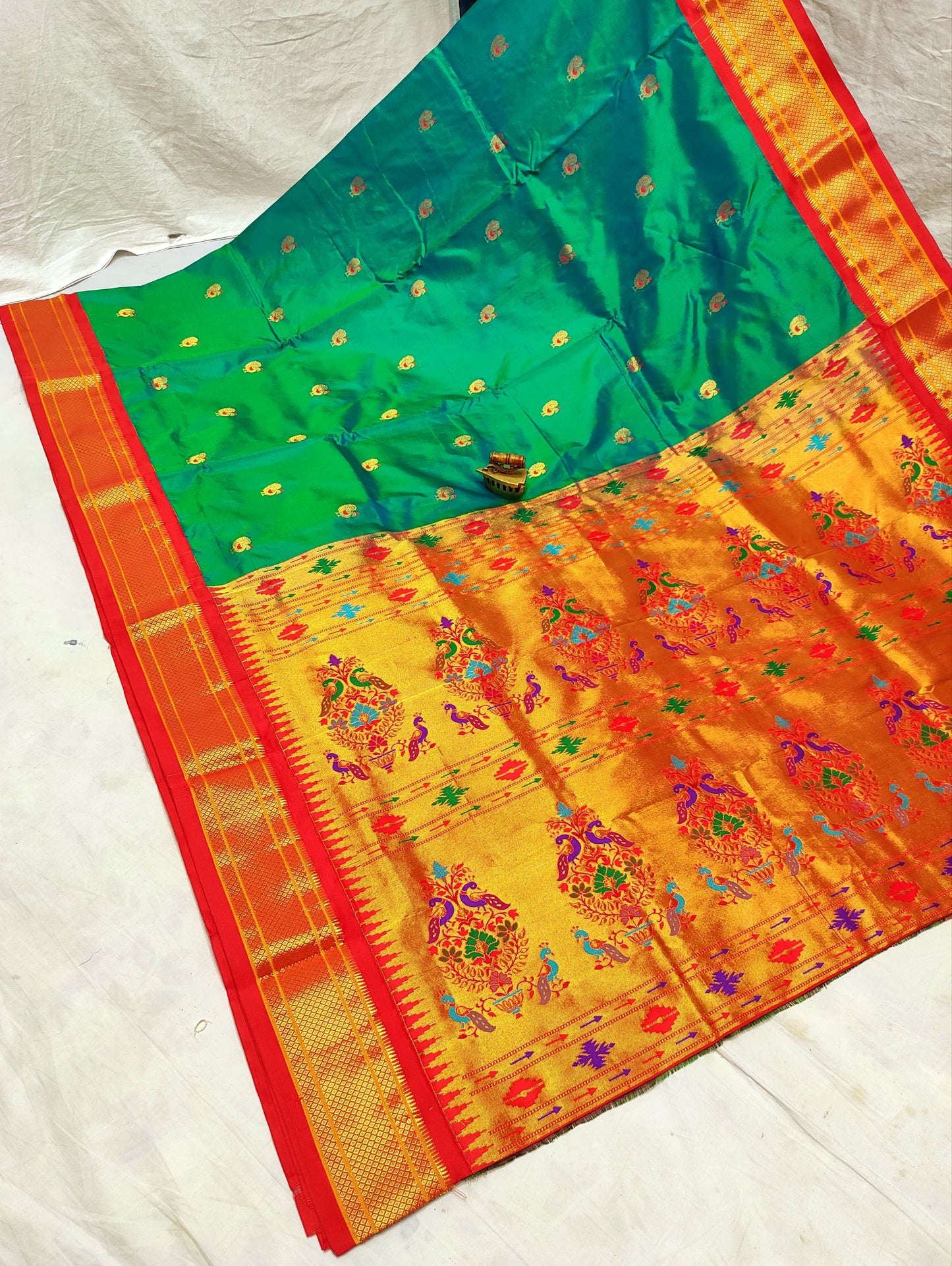 Isha | Powerloom Kadiyal Paithani Silk Saree